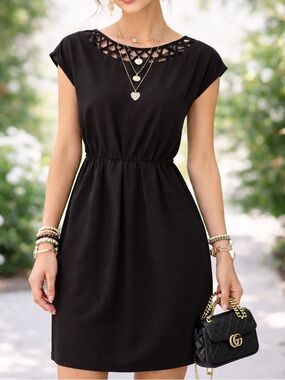 BeBop Black Cap Sleeve Shift Dress Lattice Cutout Neckline Size Small